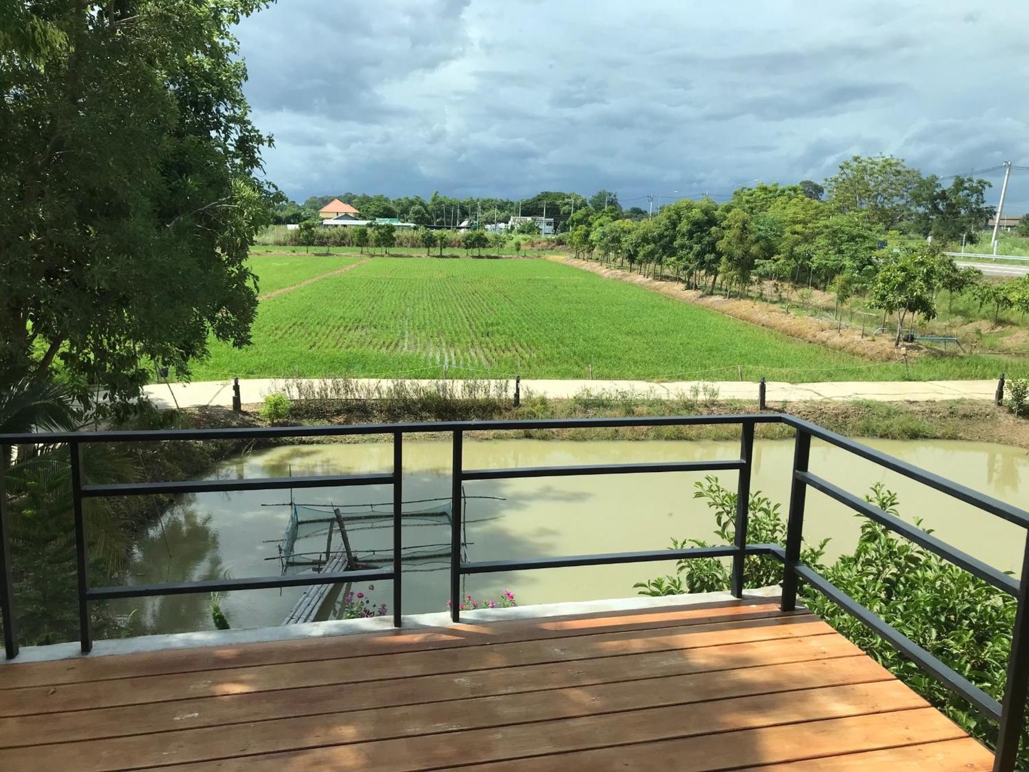 บ้านกลางเกาะ Holiday home Uthai Thani